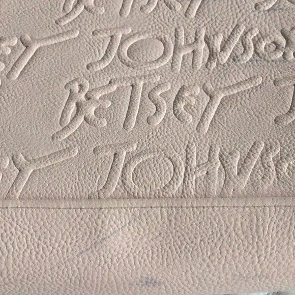 Betsy Johnson crossbody purse with adjustable strap - Picture 5 of 6